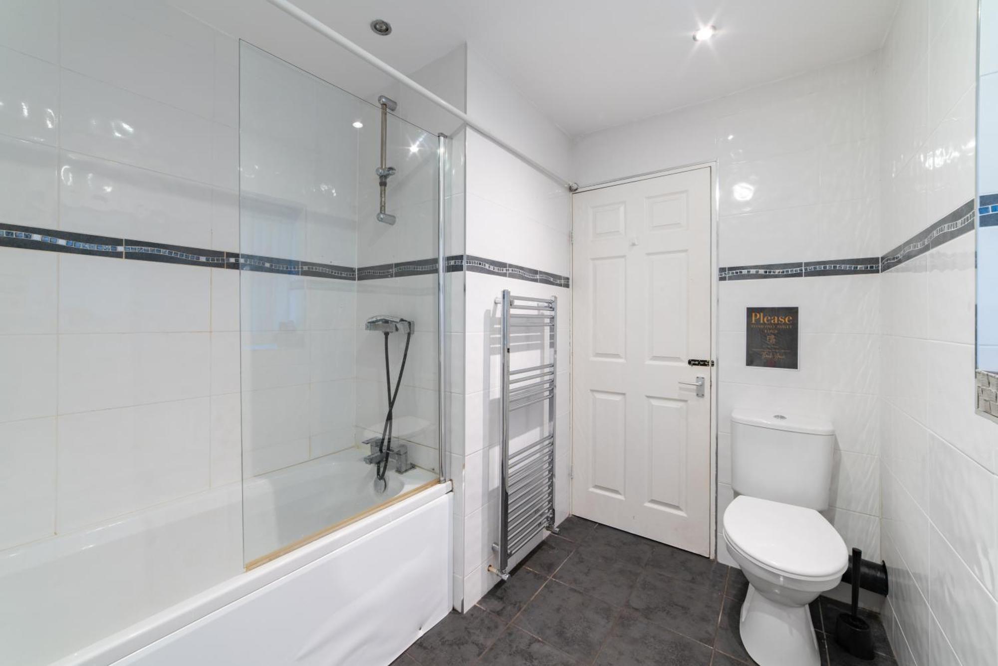 Cozy Rooms In Shared Accommodation Near Anfield Stadium With Parking And Wifi Liverpool Esterno foto
