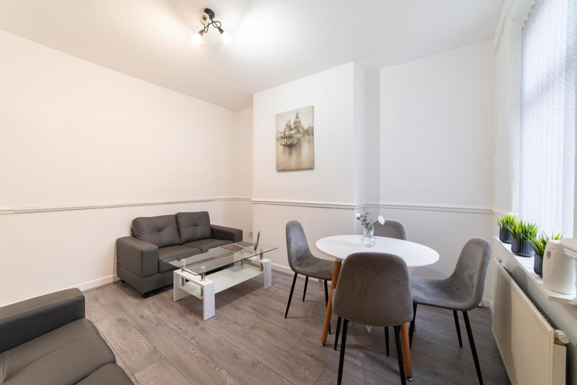 Cozy Rooms In Shared Accommodation Near Anfield Stadium With Parking And Wifi Liverpool Esterno foto